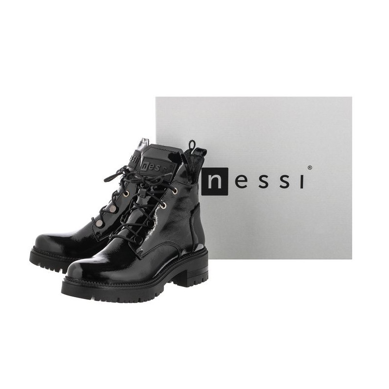 Nessi Czarne Lakierowane 20748 711 (NE201-a) shoes