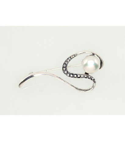 Silver brooch...