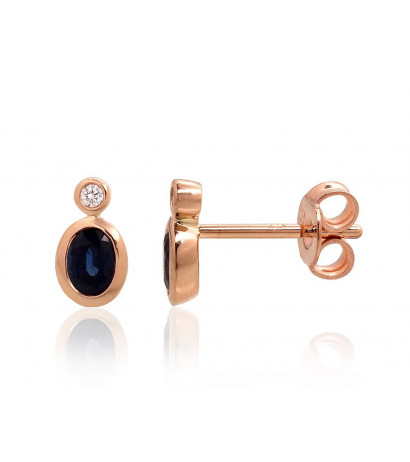 Gold classic studs earrings...