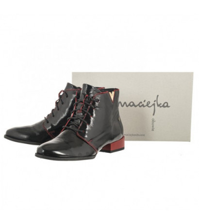 Maciejka Czarne Lakierowane 5743C-43/00-7 (MA1122-b) shoes