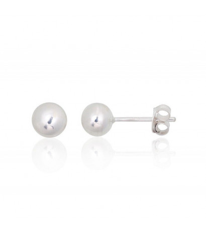 Silver stud earrings...