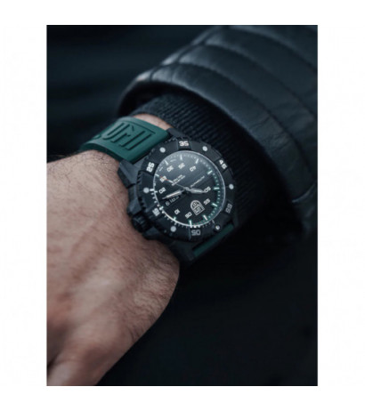 Luminox XS.3877 