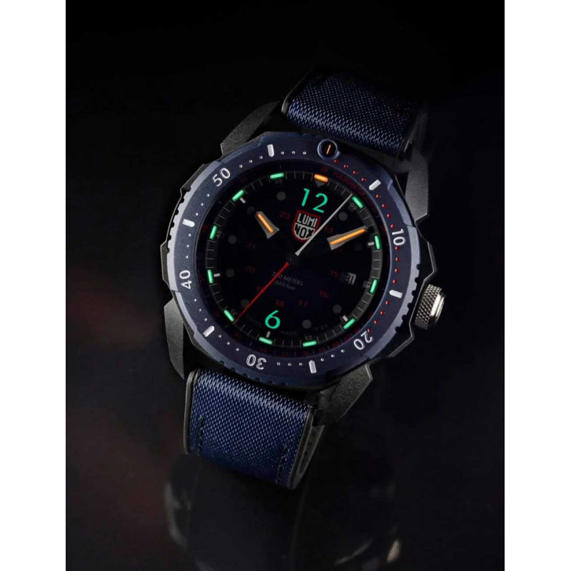 Luminox XL.1053 