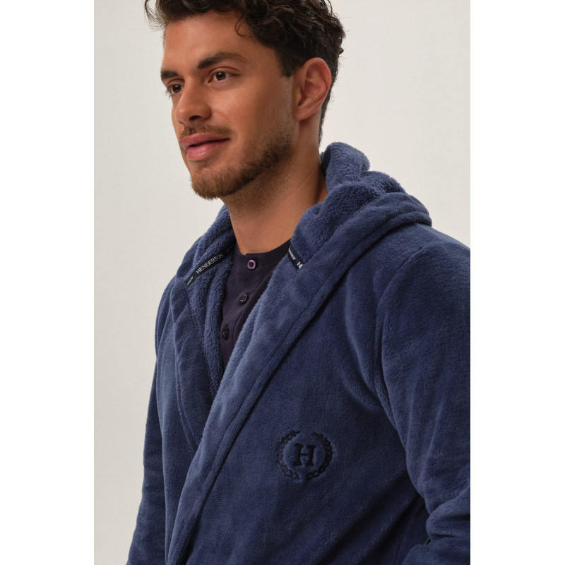 Henderson bathrobe