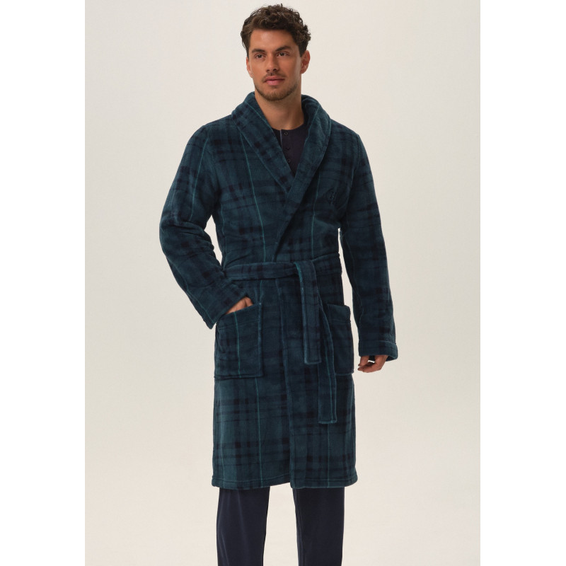 Henderson bathrobe