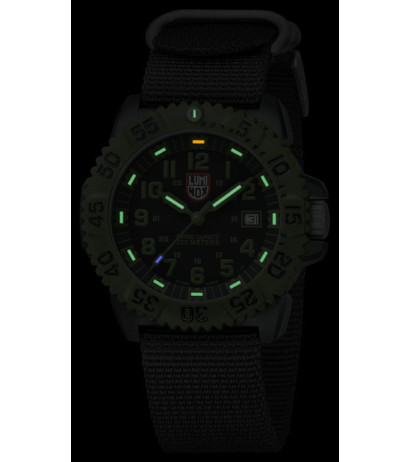 Luminox XS.3041 