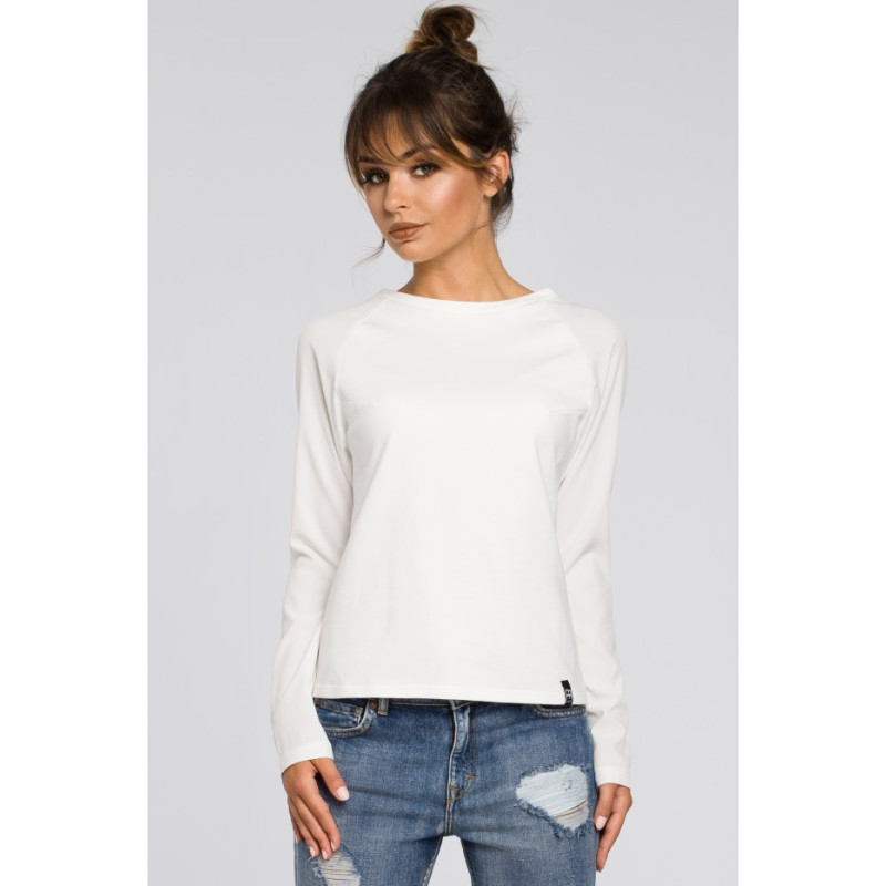 B047 Elegant knitted women's blouse - ecru