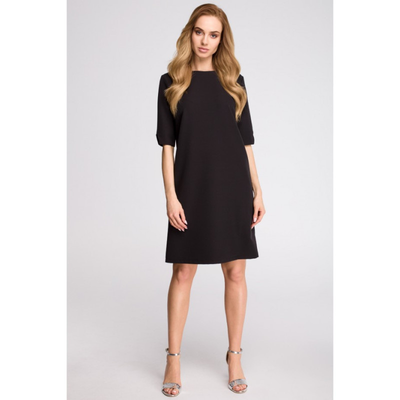 S113 Boxy dress with back v-neck - black