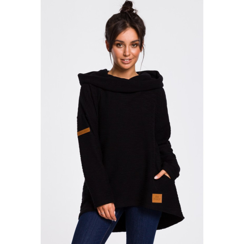 B131 Sweatshirt with wide collar and hood - black