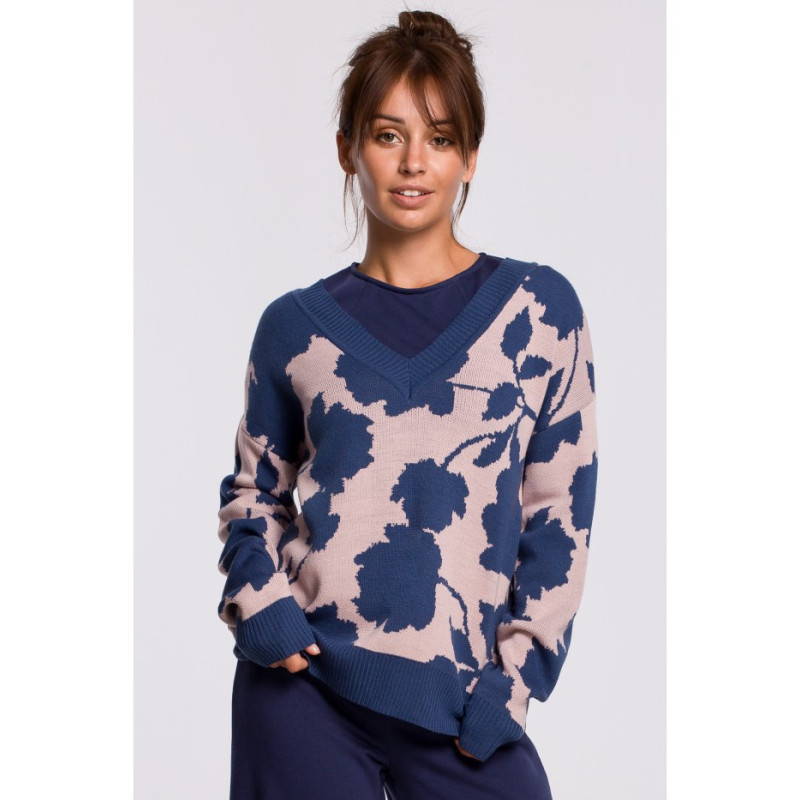 BK056 Sweater with flowers - model 2