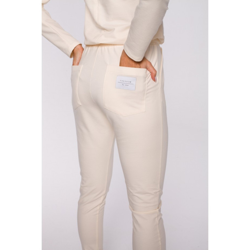 M583 Jumpsuit with Pocket and Decorative Patch - cream