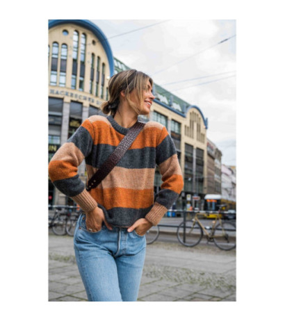 BK071 Sweater with multicolor stripes - model 4