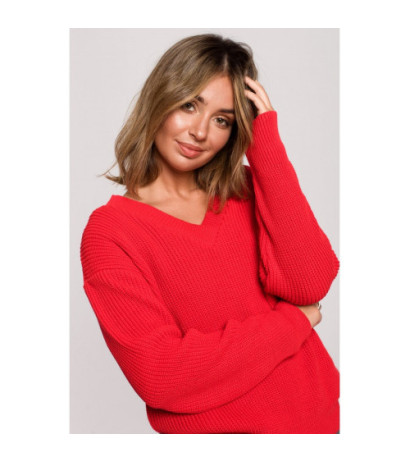 BK075 Sweater with a heart neckline - red