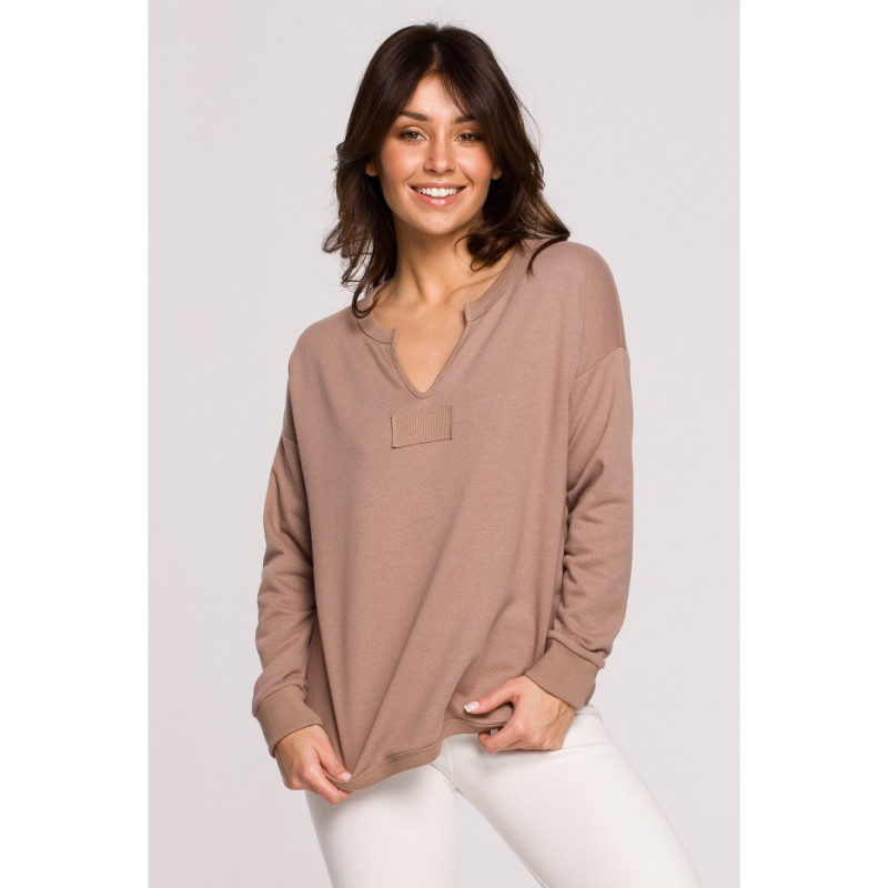 B225 Blouse with neckline - cappuccino