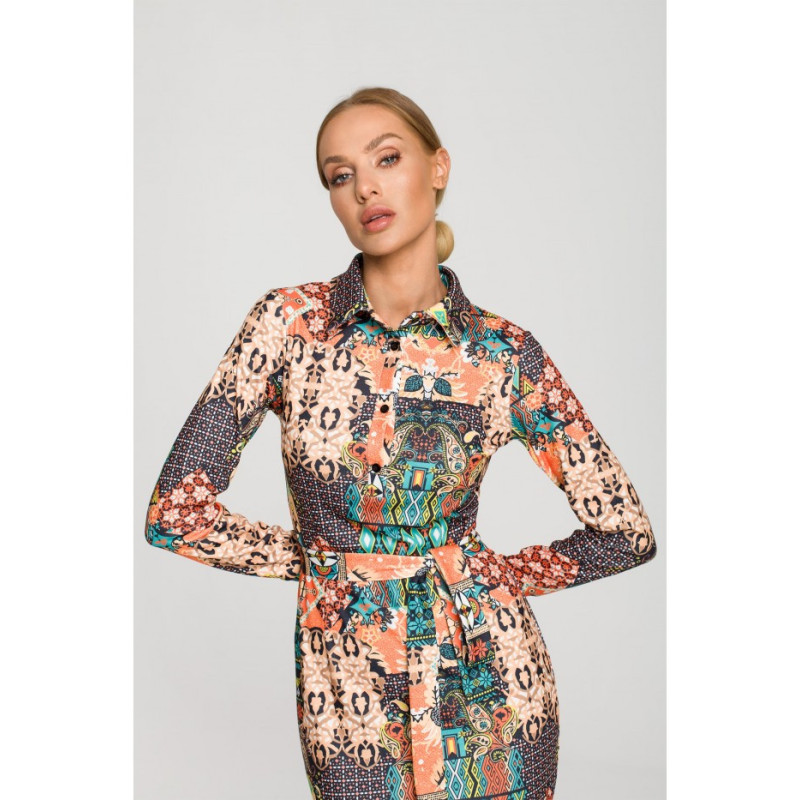 M706 Pencil dress with print and collar - model 3