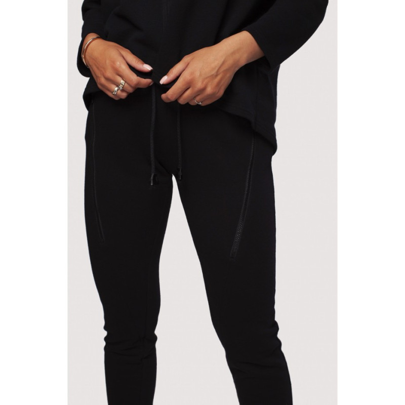 B240 Trousers with decorative zippers - black