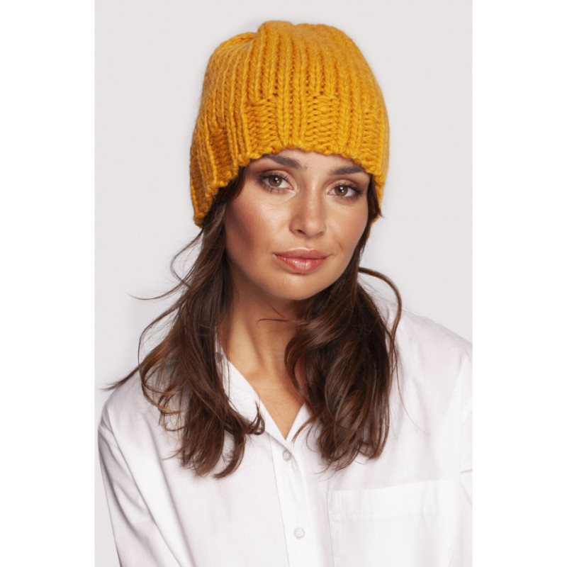 BK100 Cap with ribbed brim - honey-colored