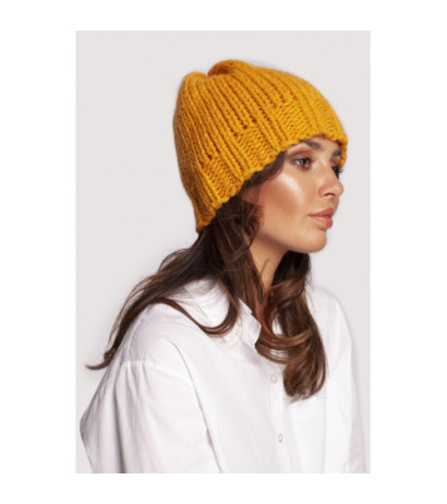 BK100 Cap with ribbed brim - honey-colored