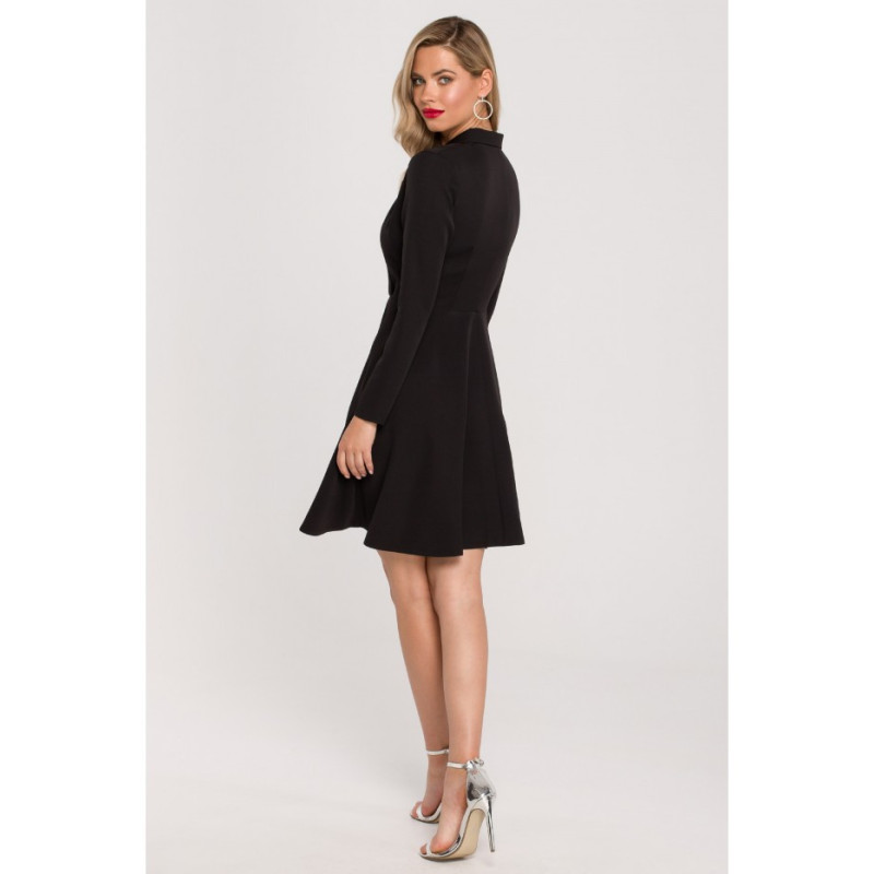 K138 Flared dress with collar - black