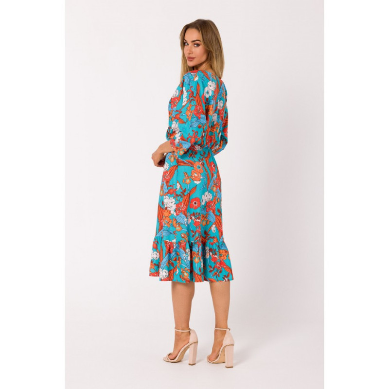 M739 Midi dress with envelope neckline - model 3