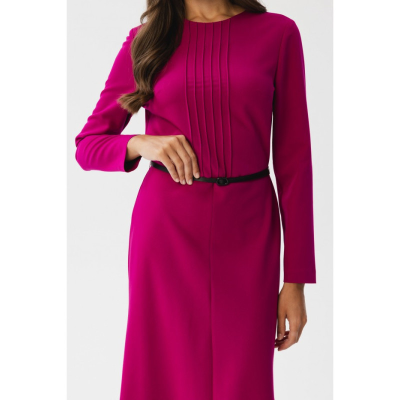 S347 Dress with stitching on neckline - plum