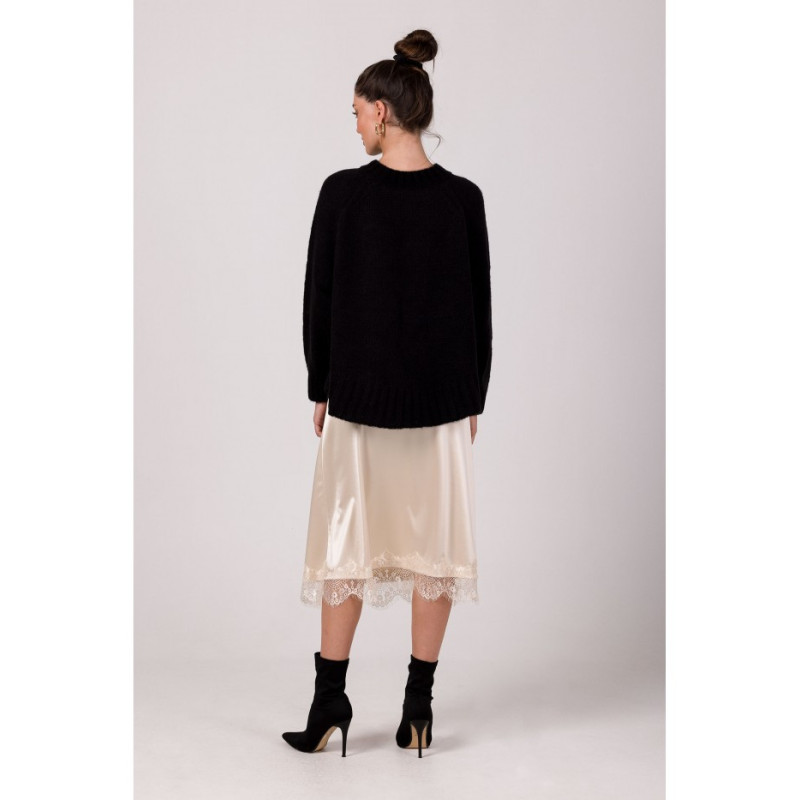 BK105 Sweater with bat sleeves - black