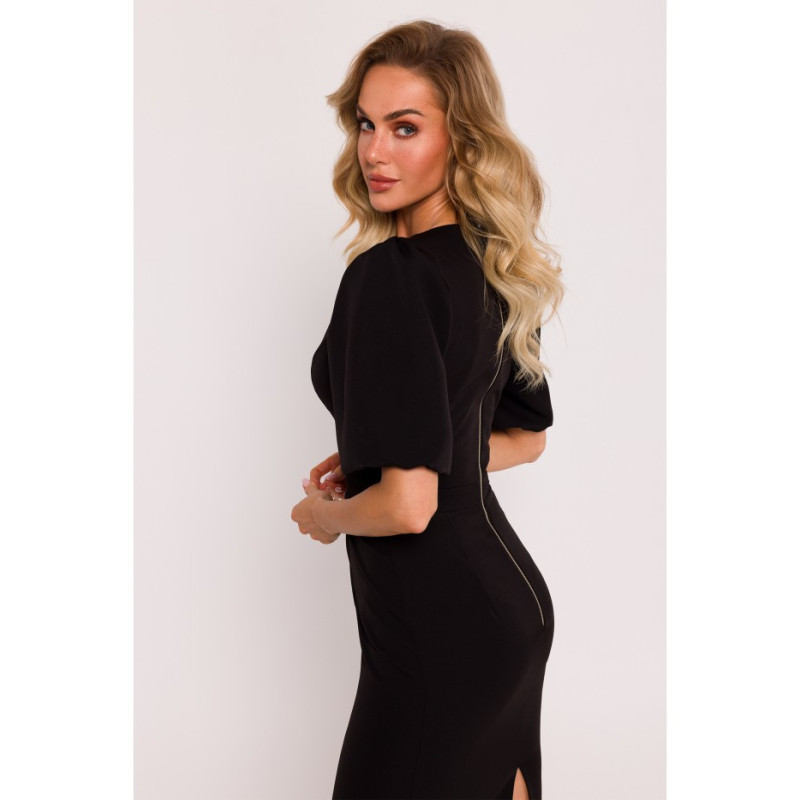 M779 Dress with neckline and heavily marked waist - black