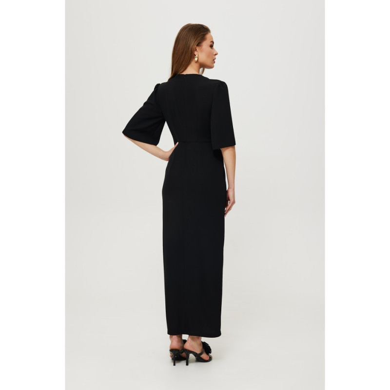 K183 Maxi dress with leg slit - black