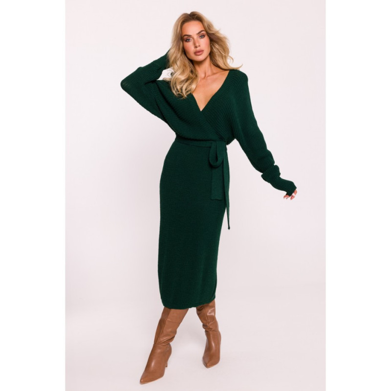 M810 Sweater dress with envelope neckline and belt - green