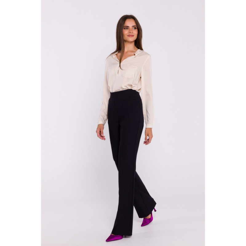 S371 Pants flared at the bottom - black