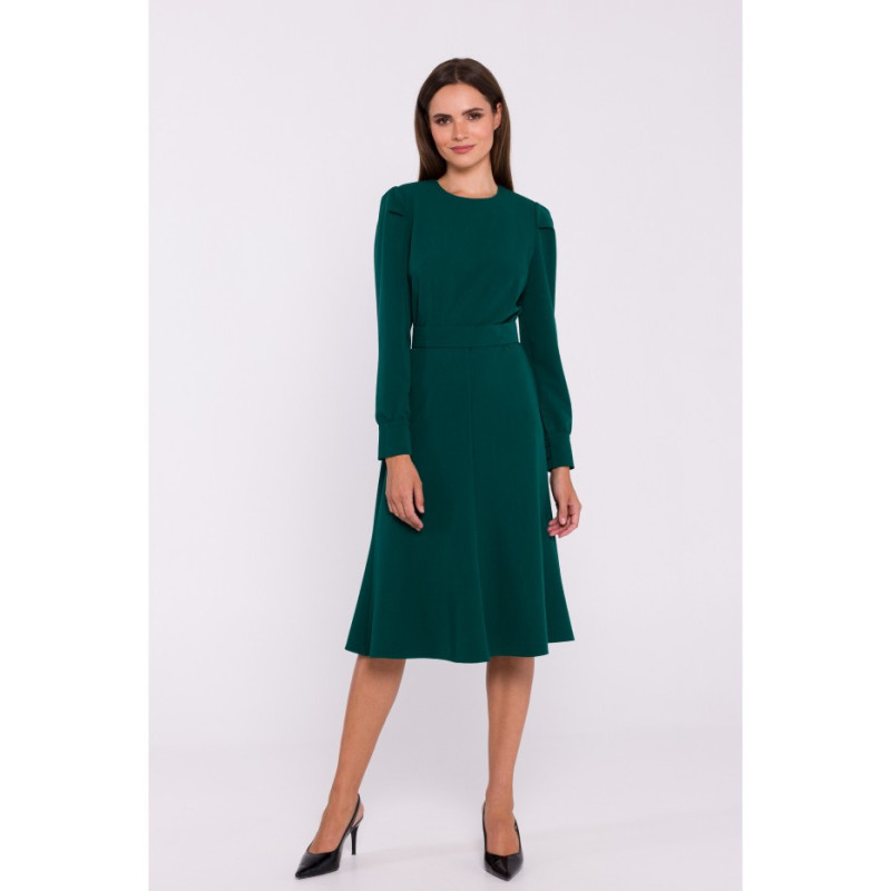 S378 Dress with long sleeves and belt - green