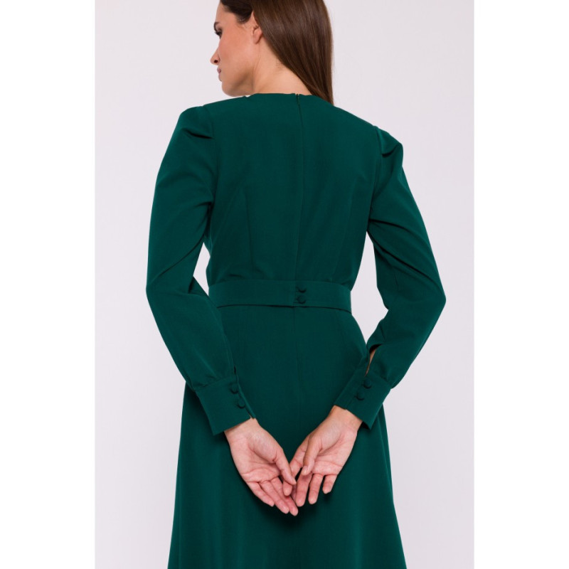 S378 Dress with long sleeves and belt - green