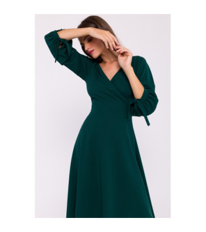 S383 Flared dress with tied sleeves - green