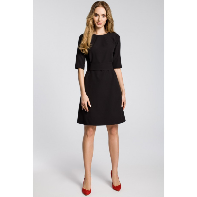 M362 Dress with darts at neck and belt - black