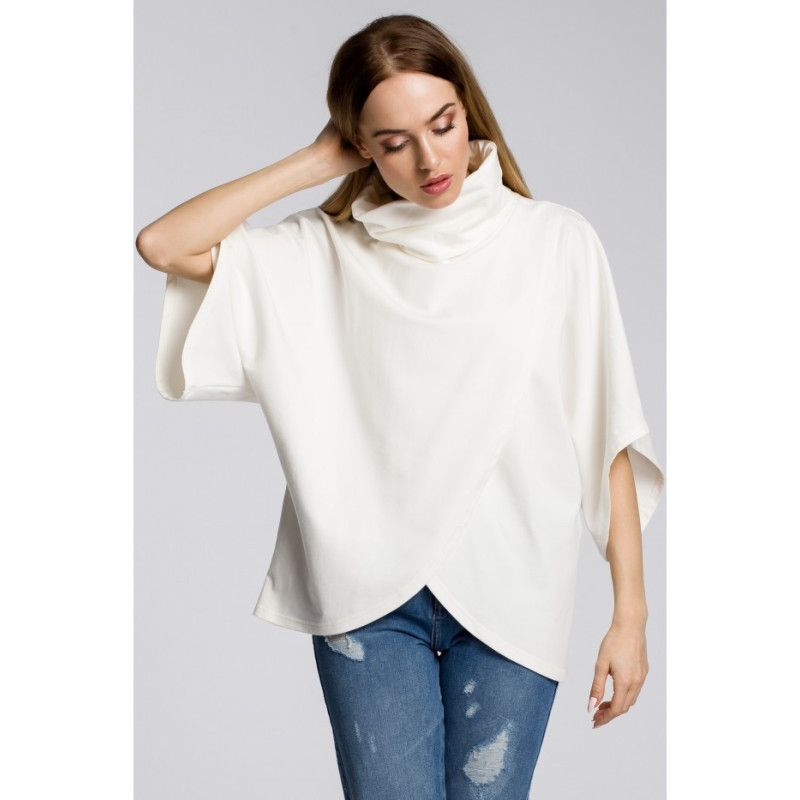 M372 Overlap blouse with wide sleeves - ecru