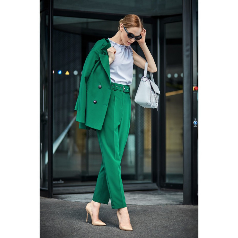 S124 High-waisted pants with belt - green