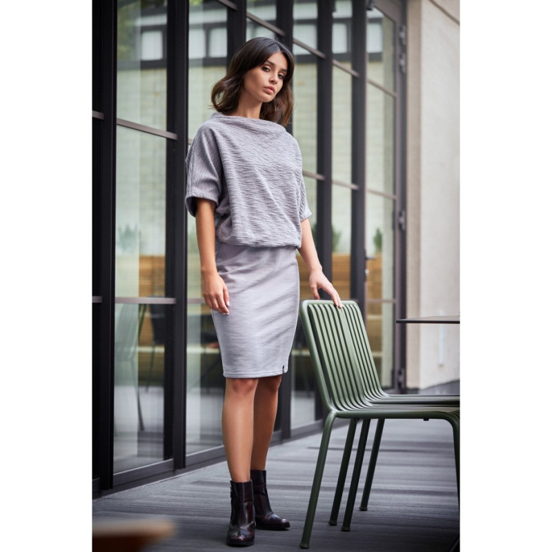 B097 Fitted dress with kimono top - gray