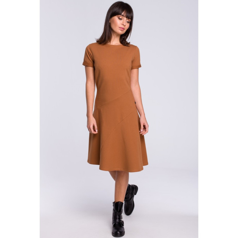 B105 Slightly flared dress with godet - caramel