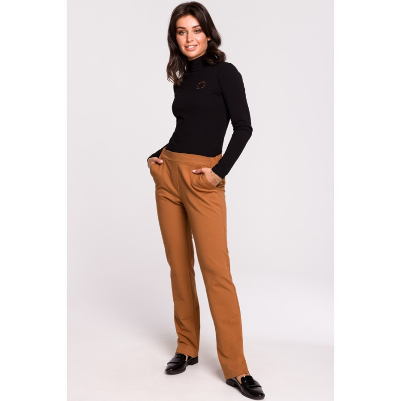 B124 Trousers with side slits - caramel