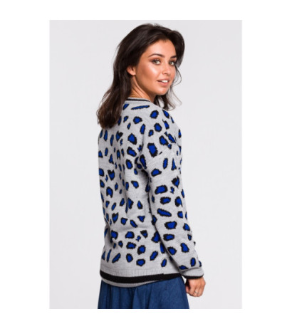 BK029 Sweater in leopard spots - model 3