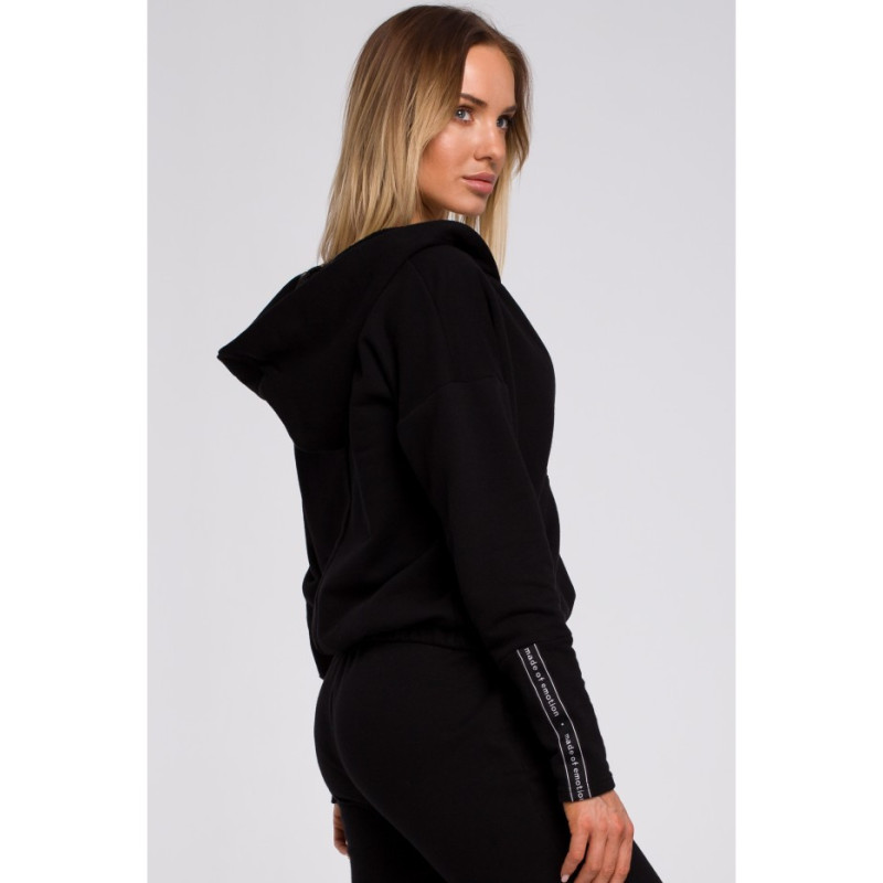 M552 Sweatshirt with kangaroo pocket and hood - black