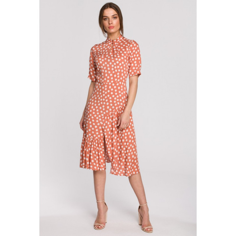 S263 Dress with collar and ruffle at the bottom - salmon