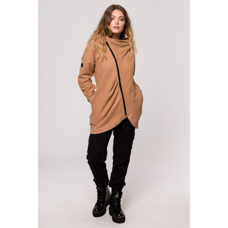 B203 Tunic blouse with collar and hood - cinnamon