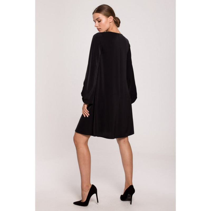 S273 Dress with wide sleeves and neckline - black