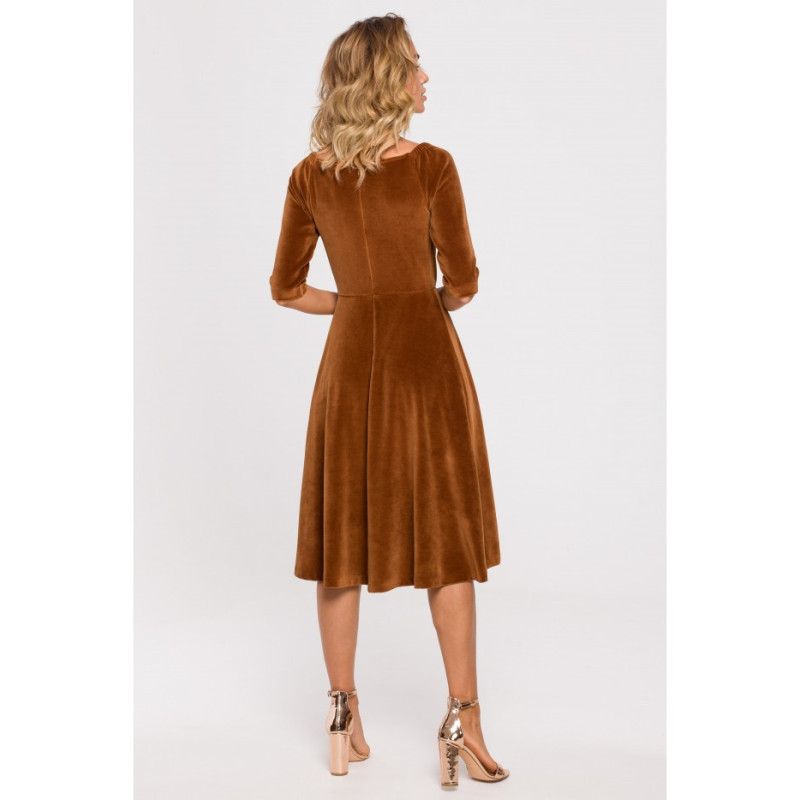 M645 Velour dress with shoulder neckline - cognac