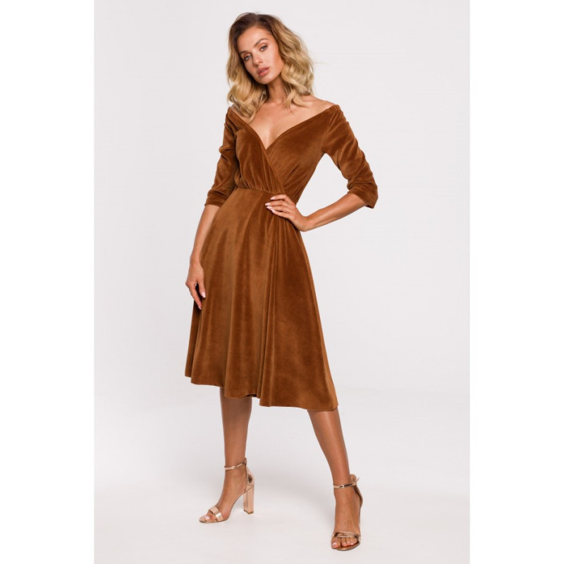 M645 Velour dress with shoulder neckline - cognac