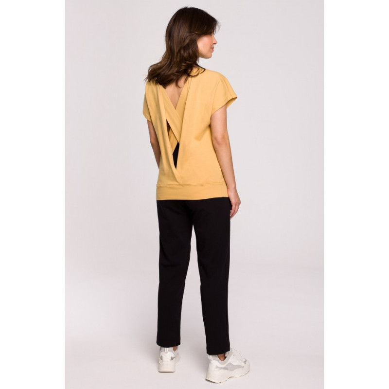 B224 Blouse with cutouts on the back - honey-colored