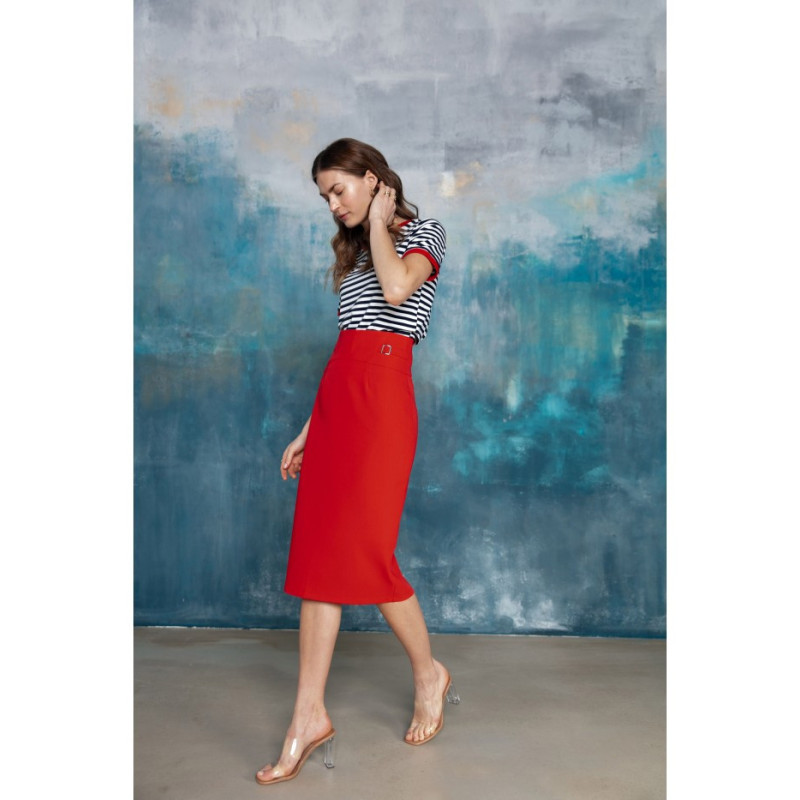 S297 Pencil skirt with high waist and buckles - red