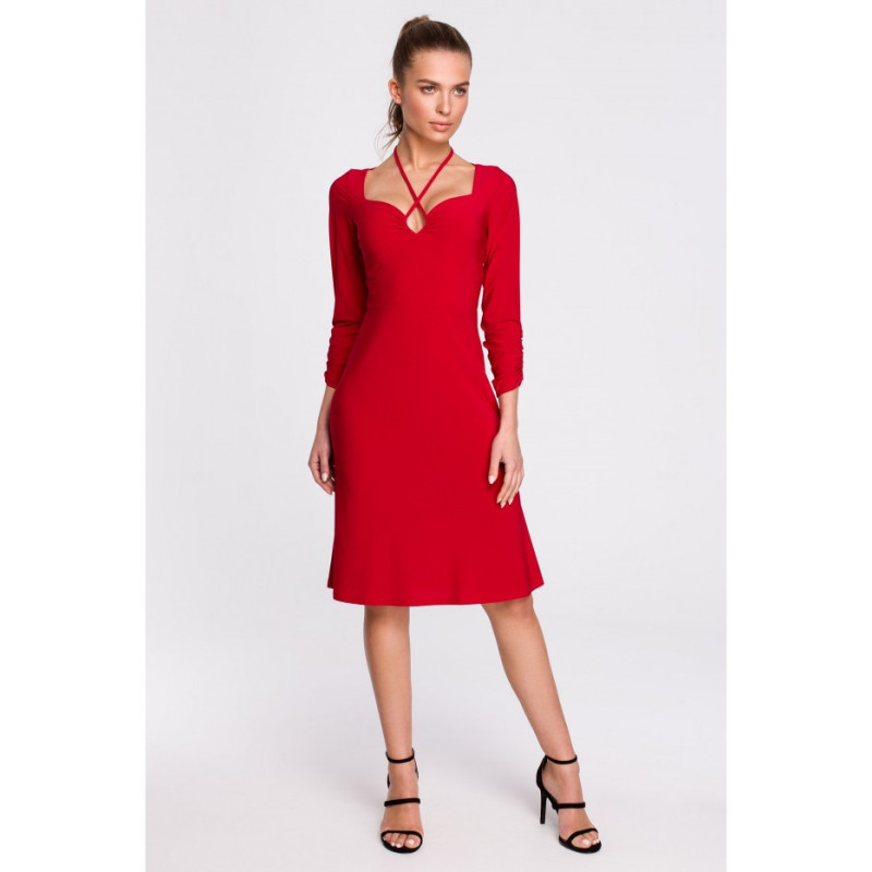 S308 Dress with decorative neckline - red