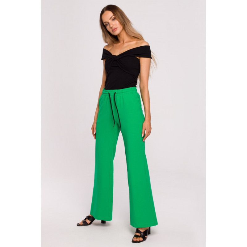 M675 Sweatpants with wide legs - juicy green